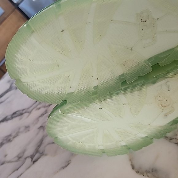 UGG Neumel Clear Green Boots Women's size 5 - Picture 12 of 12